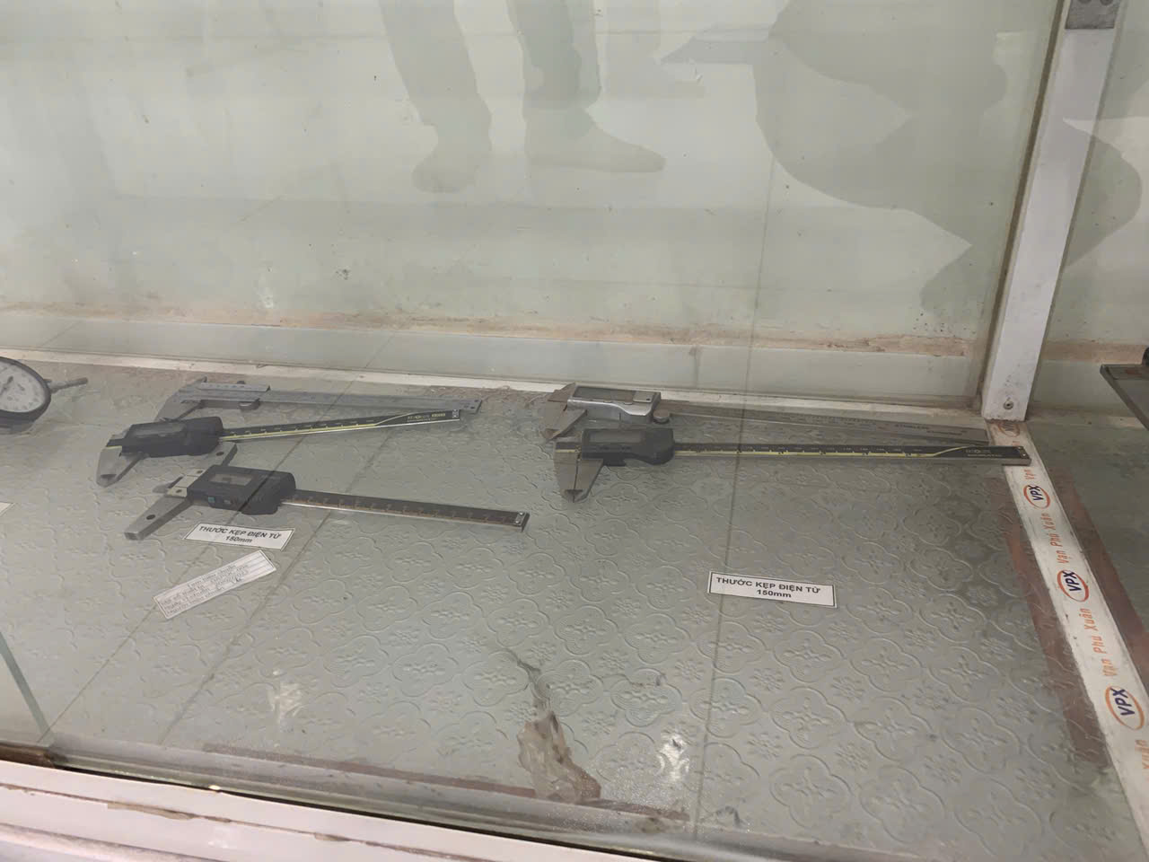 Calipers 2.jpg